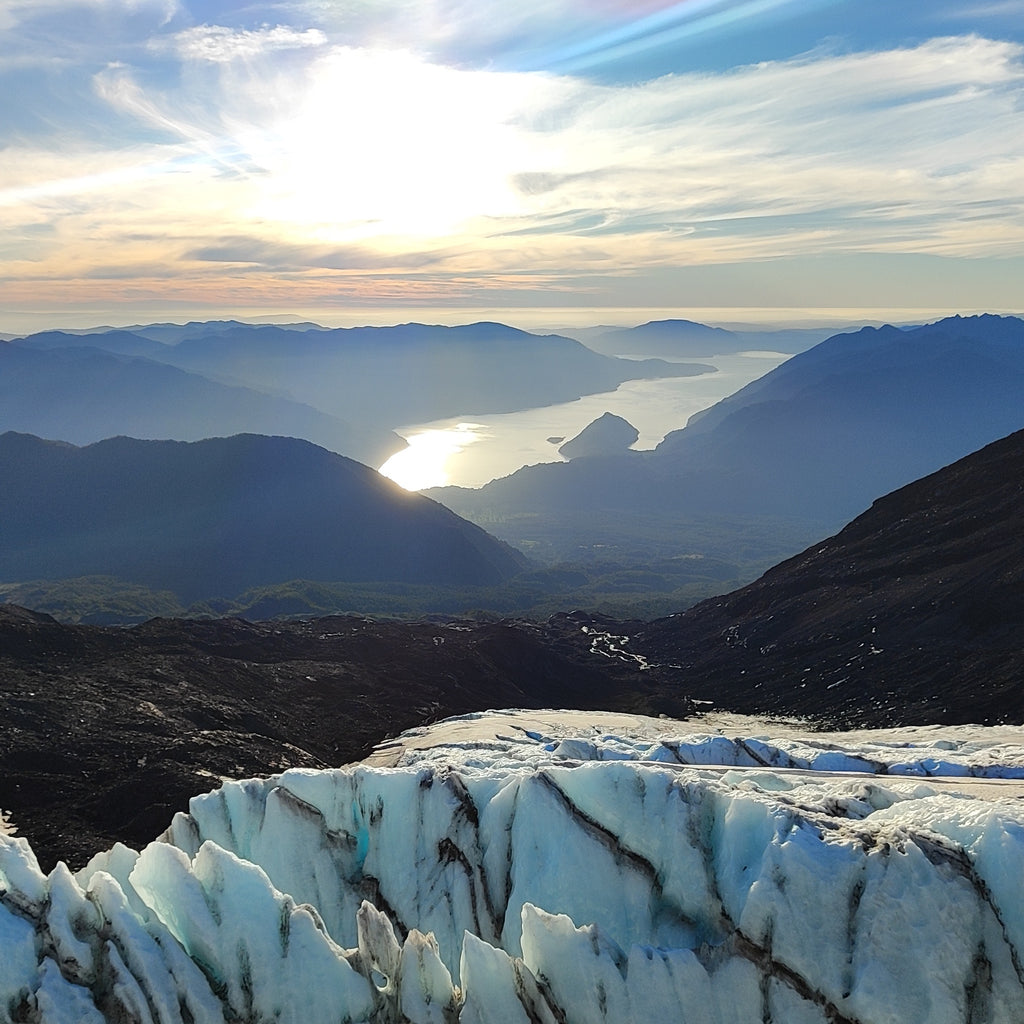 Tour Glaciológico  por el día - Neltume