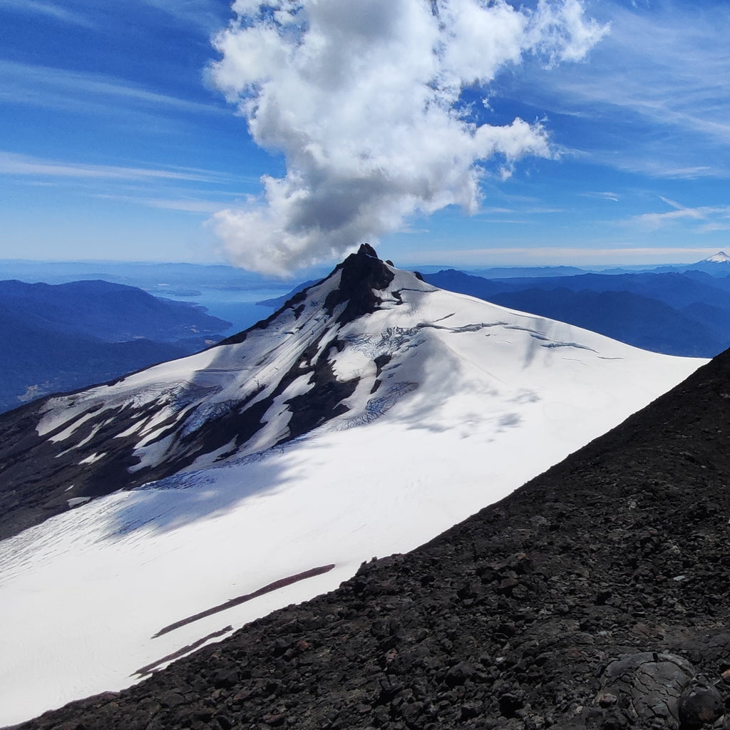Ascensión al Volcán Mocho-Choshuenco - 1 noche