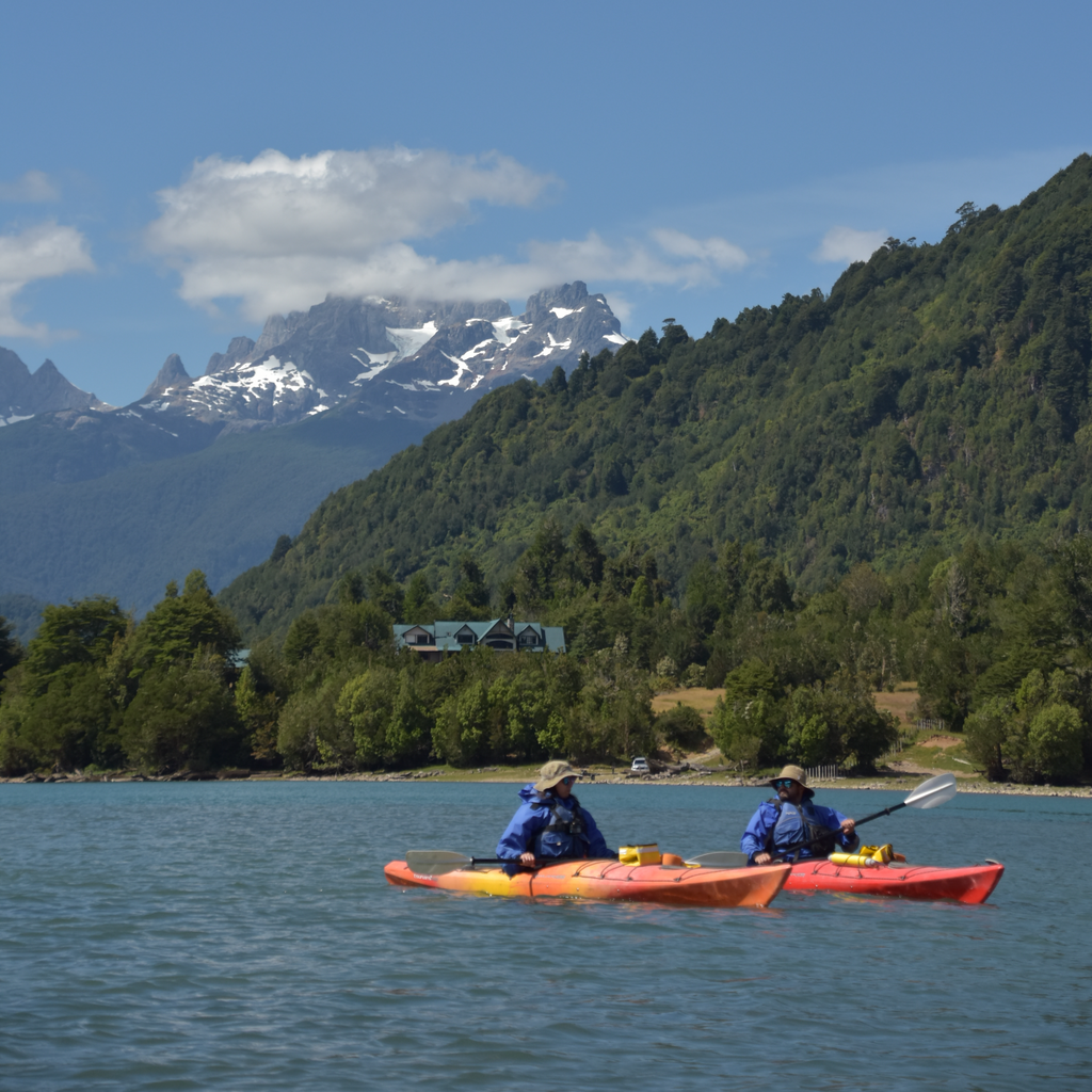 Kayak Lago Rosselot - Carretera Austral