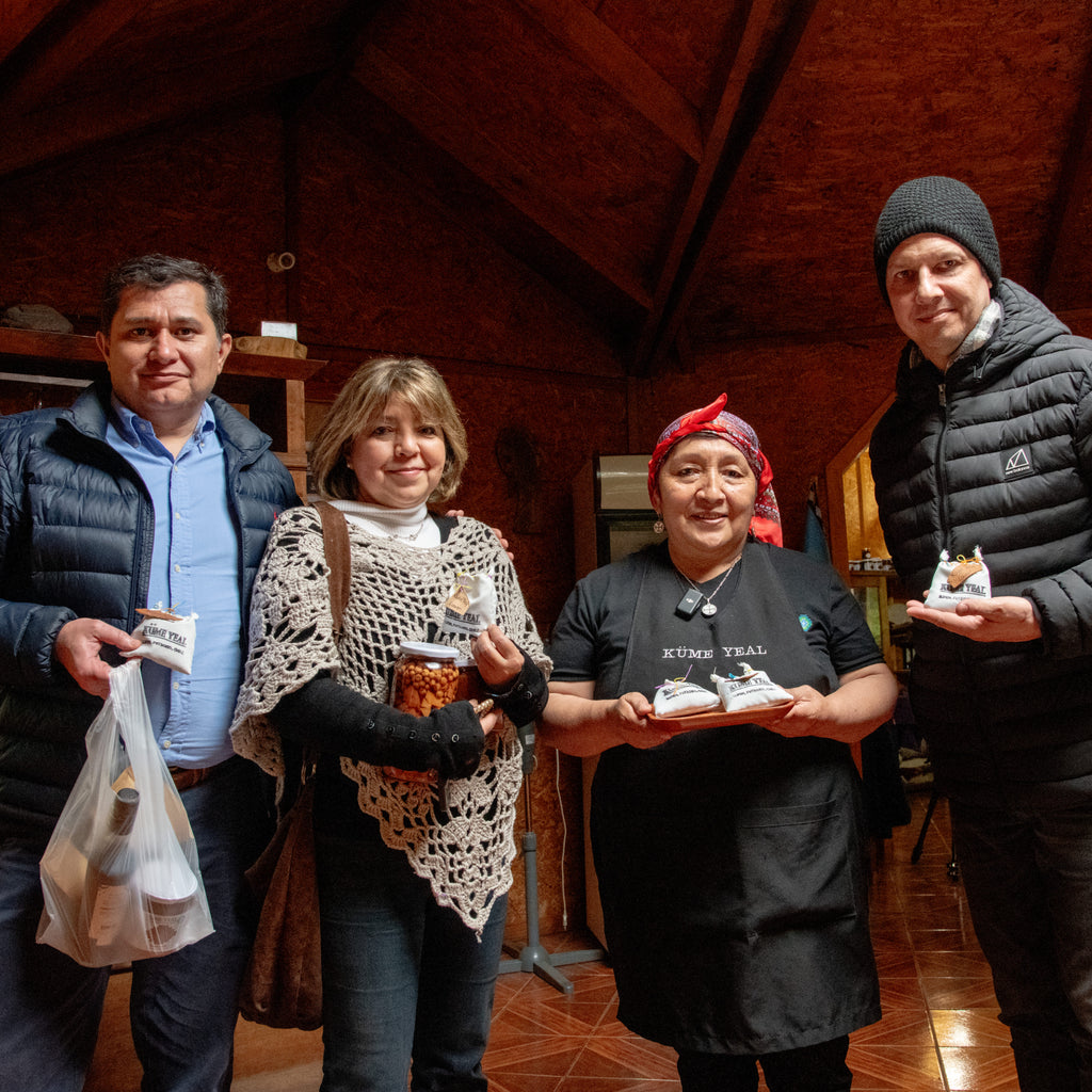 Viaje de saberes y sabores ancestrales en Llifén