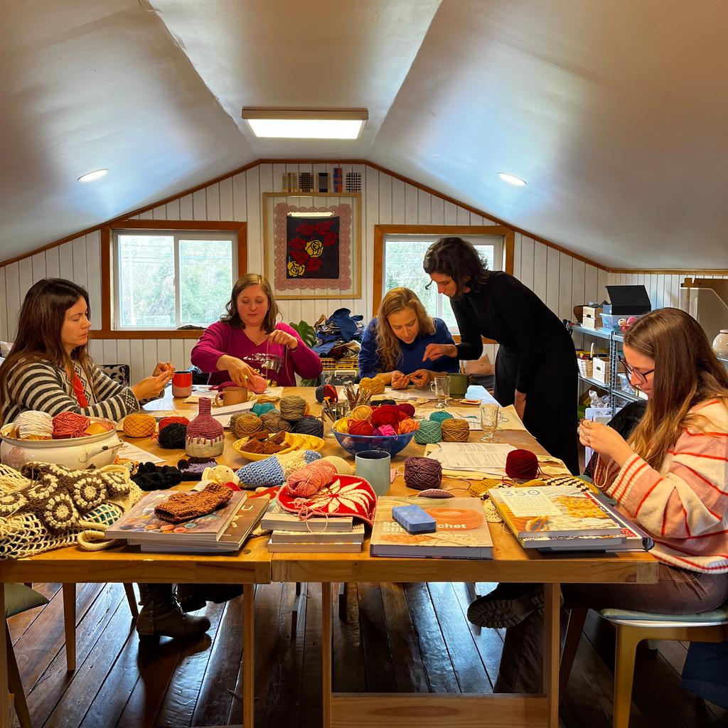 Aprende oficios textiles en La Matriz - Frutillar