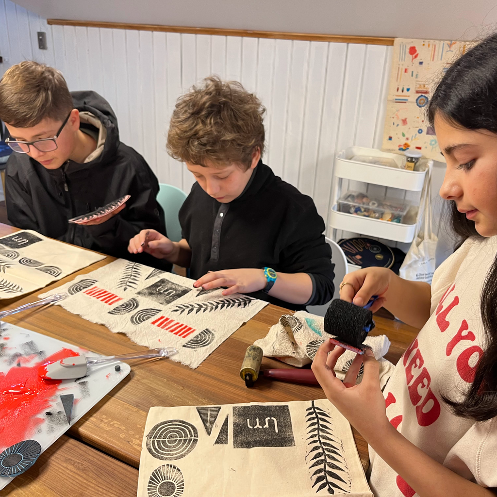 Aprende oficios textiles en La Matriz - Frutillar