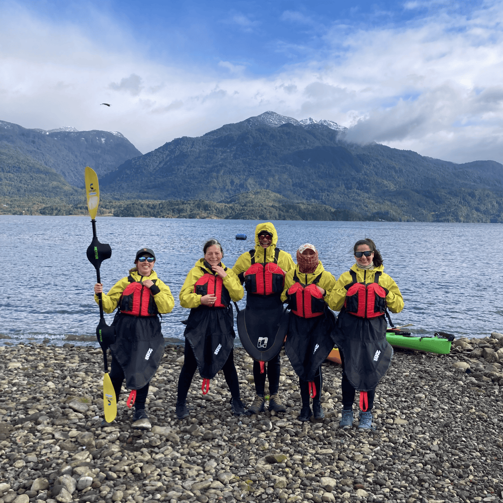 Kayak en el fiordo de Reloncaví