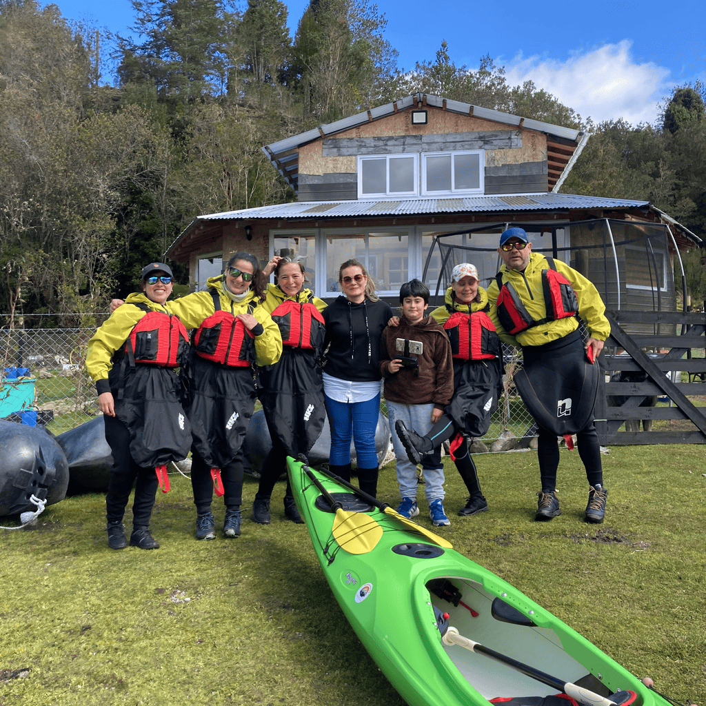 Kayak en el fiordo de Reloncaví