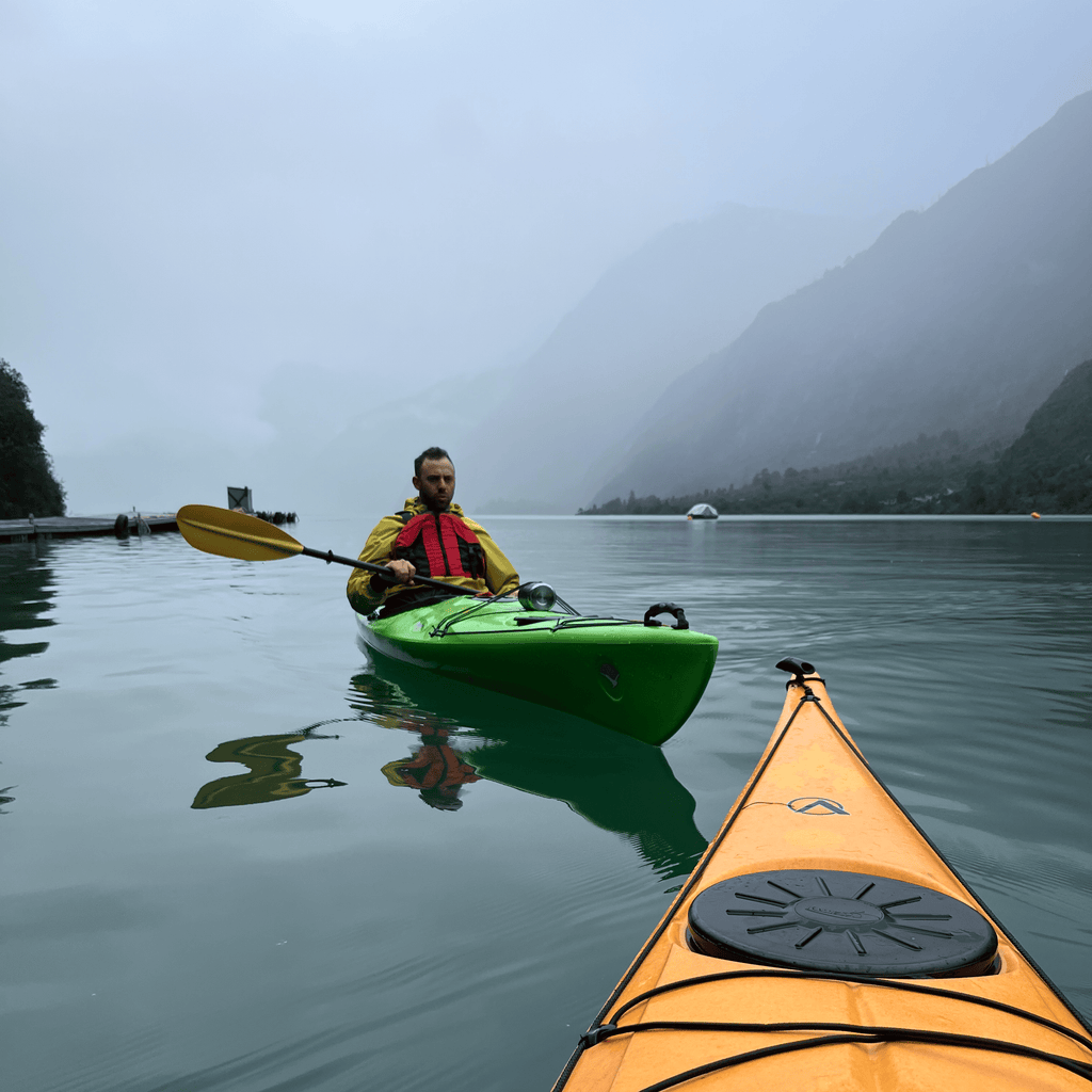 Travesía de kayak en lago Tagua Tagua