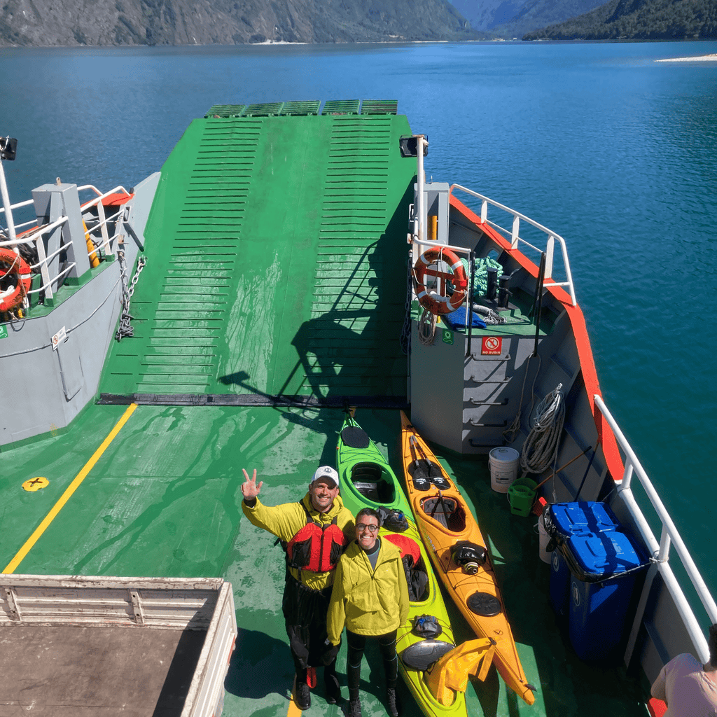 Travesía de kayak en lago Tagua Tagua