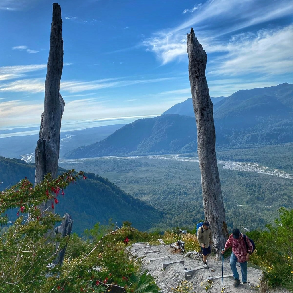 Sendero al Volcán Chaitén - Parque Pumalín
