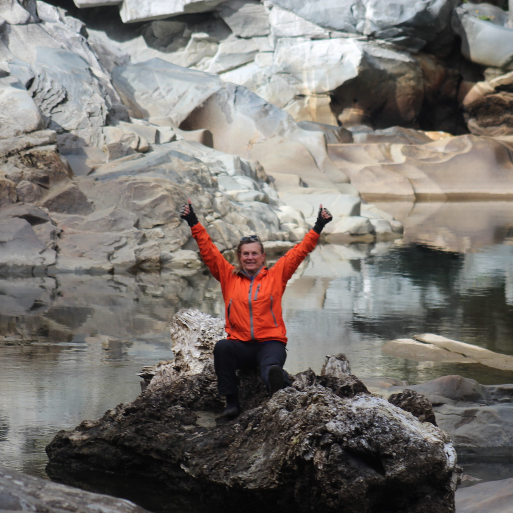 Experiencia Kayak en Lago Maihue, Río Huainahue y termas de Chihuio - Mínimo 6 personas