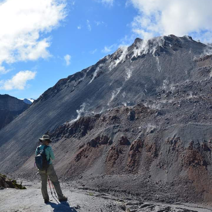 Sendero al Volcán Chaitén - Parque Pumalín