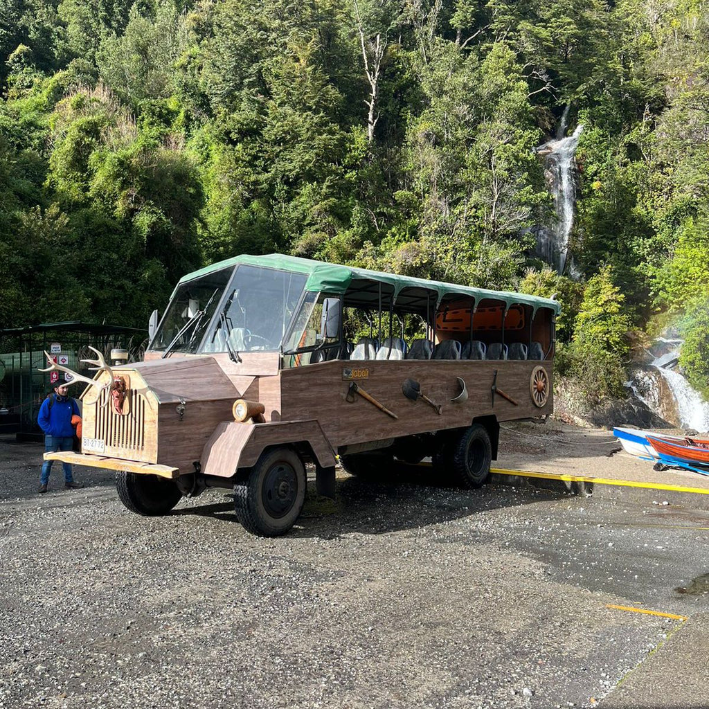 Todos Los Santos Lake and Villa Peulla Day Tour