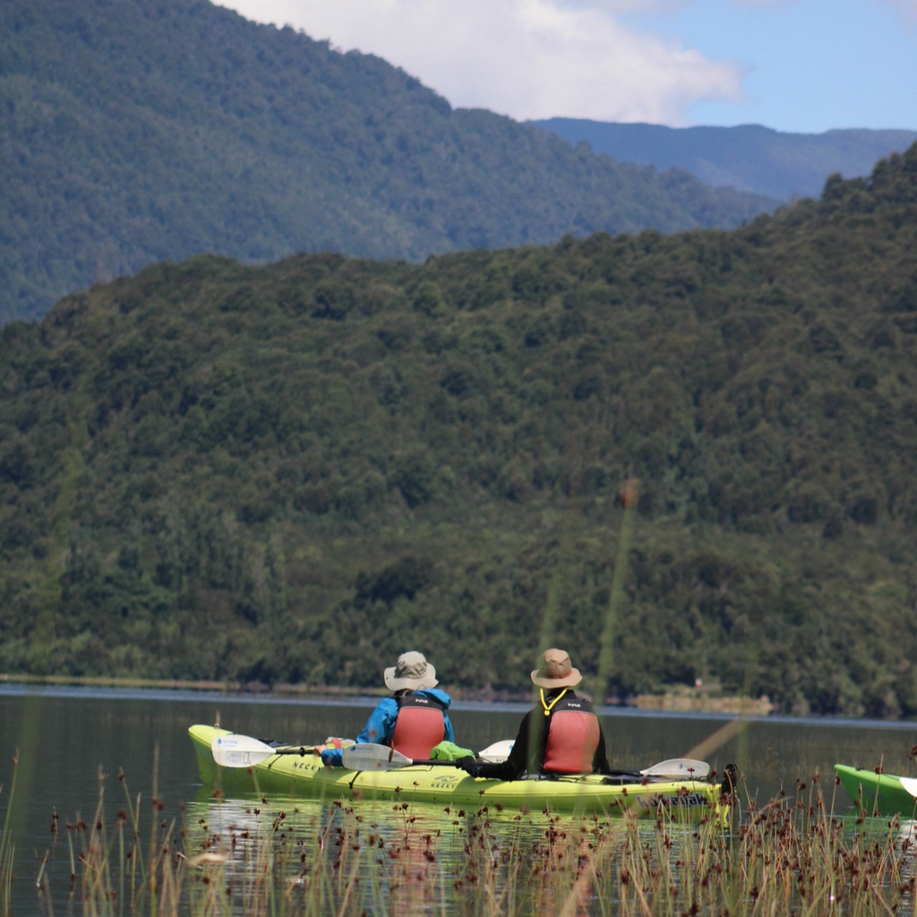 Travesía en kayak de mar de 2 días en el 1er fiordo de la Patagonia