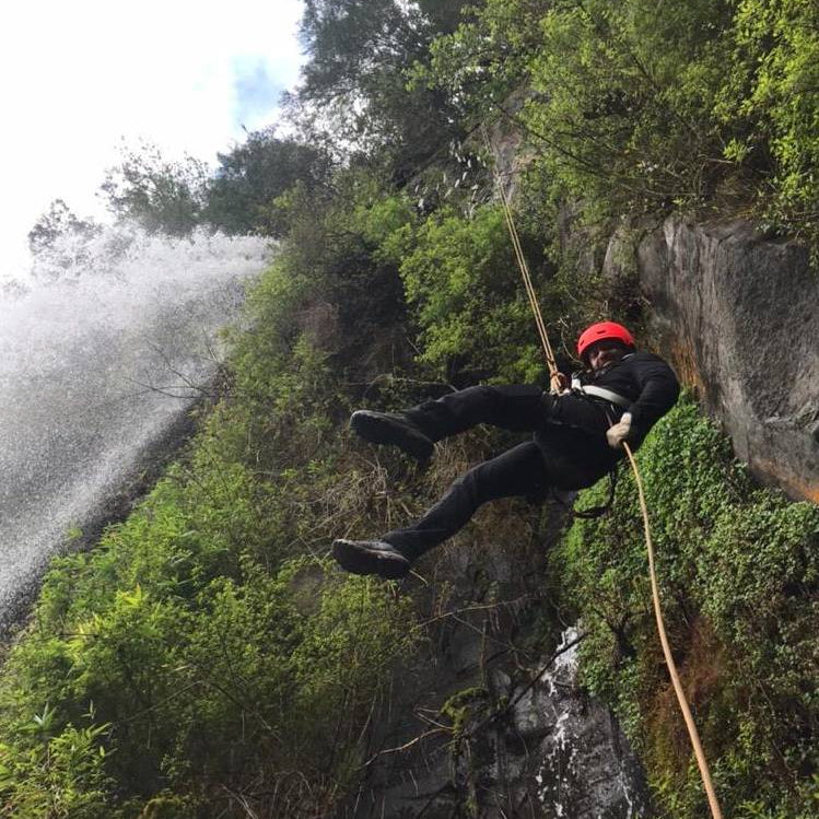 Rappel en Las Cascadas
