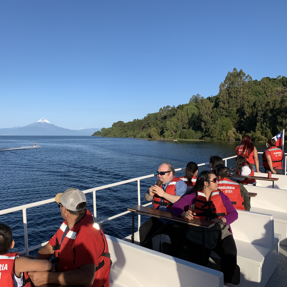 Paseo en catamarán por el lago Llanquihue