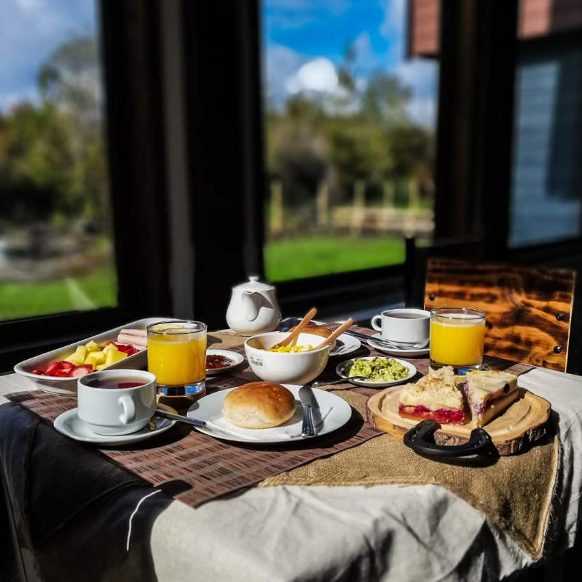Room Between Volcanoes Lodge - Ensenada