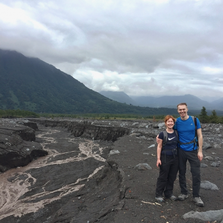Trekking El Solitario, Cráter Rojo, Saltos del Petrohué, Lago Esmeralda - Servicio premium